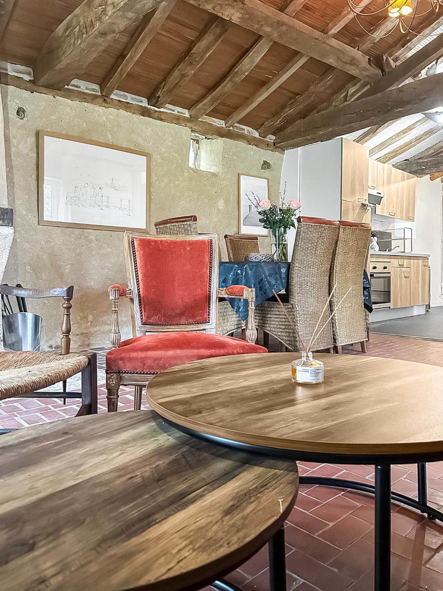 Le Clos Des Ecorcins - Terrasse - Parking Prive Saint-Amand-sur-Sevre Luaran gambar